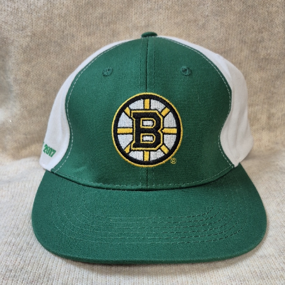 NHL Boston Bruins Small Stretchfit St Patrick's Day Hat - NWOT